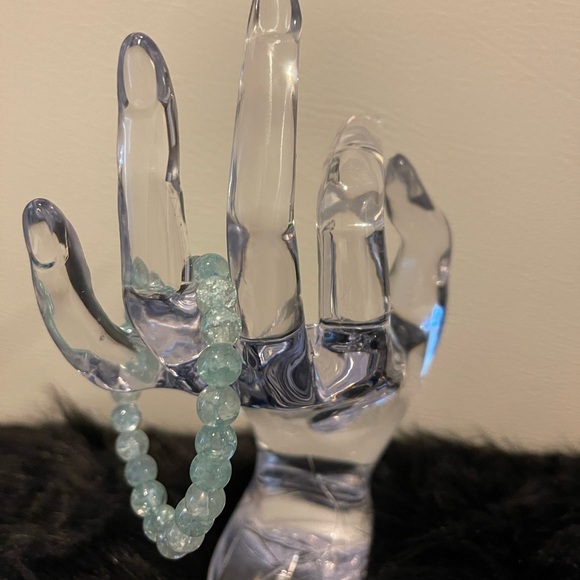 Cute Beaded Bracelet - Picture 3 of 3